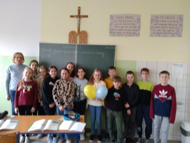 b_1024_768_0_00_images_2022_2023_Ukraina_obchody_329518974_184670517593358_3447772338540576290_n